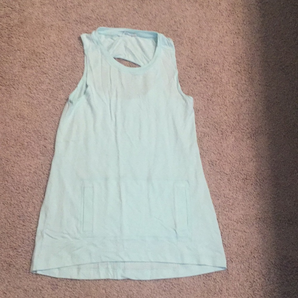 Athleta mint green sleeveless tunic.